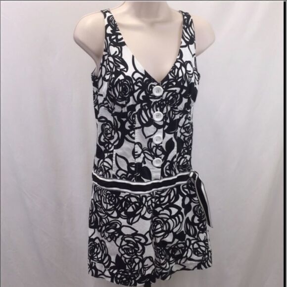 💗1 hr sale 💗Cache romper - Picture 1 of 4